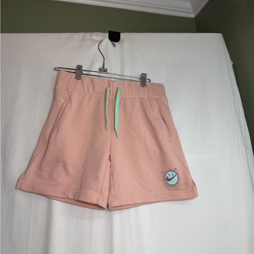 Girl’s Peach Nike Shorts Size Large
